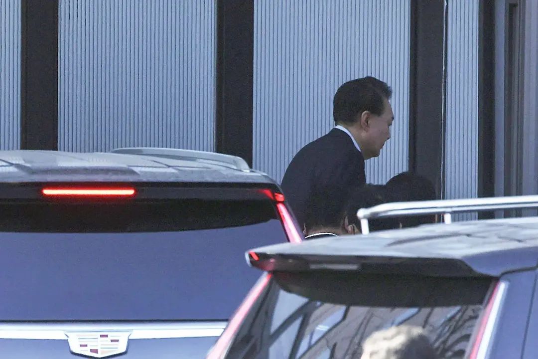 韩国总统尹锡悦被拘:事件始末、后续影响及区块链视角